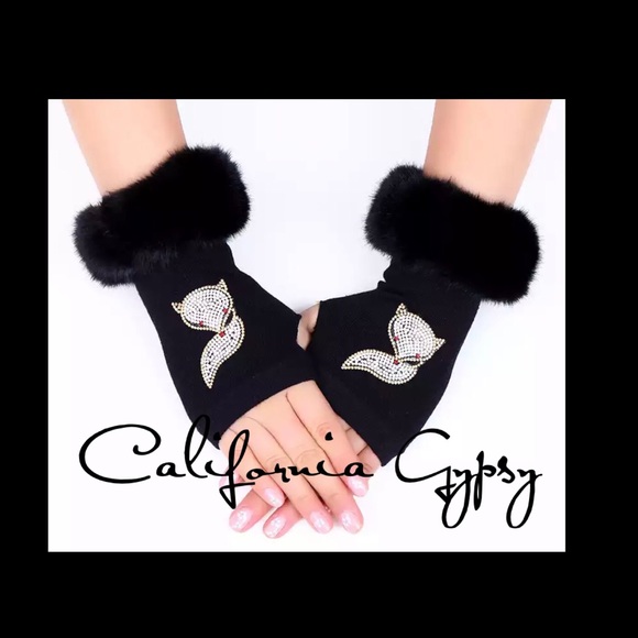 Fur Rhinestone Fox Gloves - Picture 4 of 4